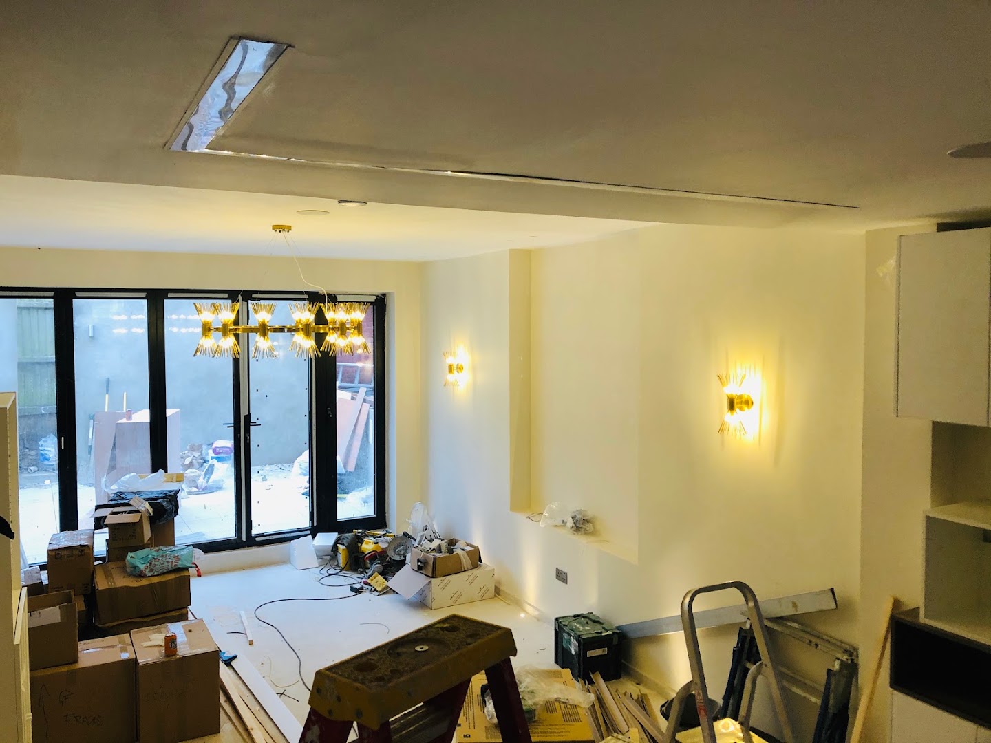 London electrician 23 limited — Photos 6